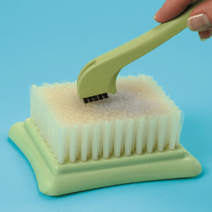 CLOVER MFG. CO., LTD.Clover Kralle für Trockenfilznadel mit Mattenreinigungsbürste